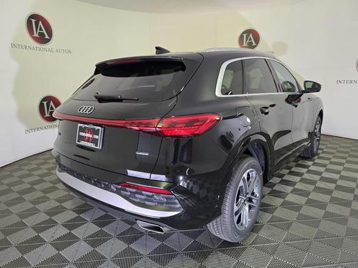 2025 Audi Q5 Premium Plus TFSI quattro S tronic