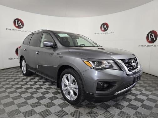2019 Nissan Pathfinder SL