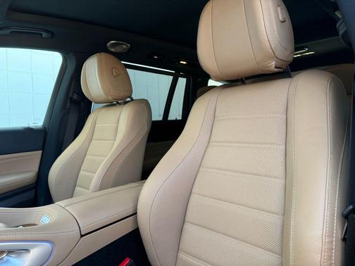 White 2024 Mercedes-Benz GLS 450 4MATIC