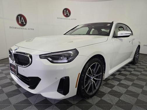 2023 BMW 230 i xDrive