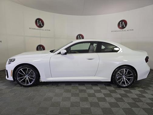 2023 BMW 230 i xDrive