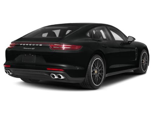 Jet Black Metallic 2018 Porsche Panamera 4