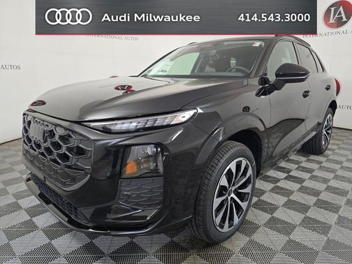 Mythos Black Metallic 2026 Audi Q3 TFSI quattro S tronic