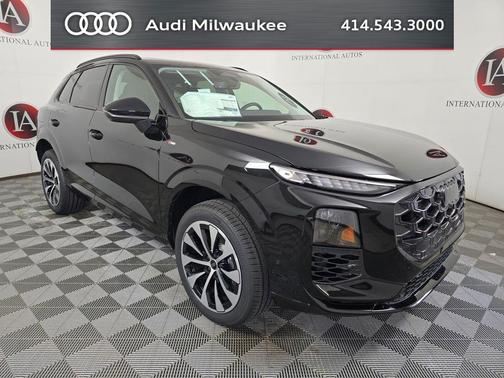 Mythos Black Metallic 2026 Audi Q3 TFSI quattro S tronic
