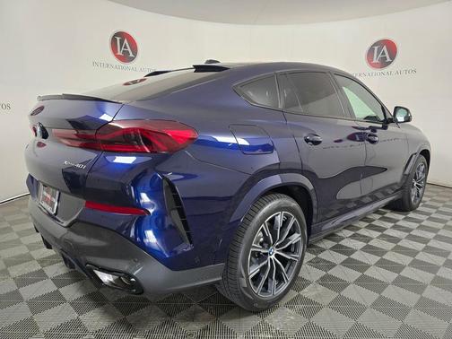 Tanzanite Blue II Metallic 2026 BMW X6 xDrive40i
