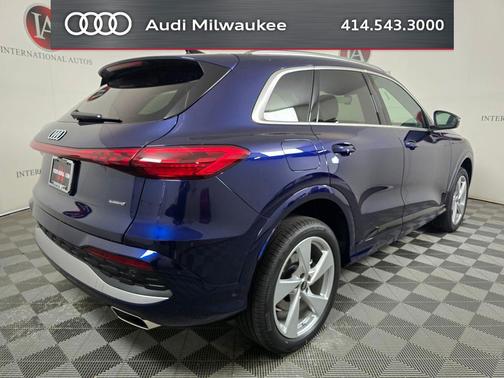 Blue 2026 Audi Q5 Premium Plus TFSI quattro S tronic