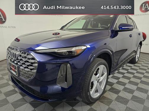 Blue 2026 Audi Q5 Premium Plus TFSI quattro S tronic