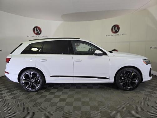 2026 Audi Q7 55 Premium Plus