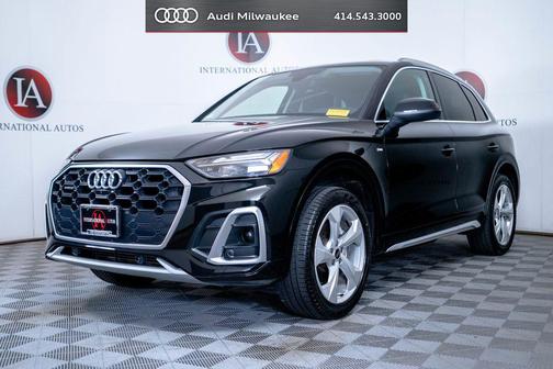 Mythos Black Metallic 2023 Audi Q5 45 S line Premium Plus