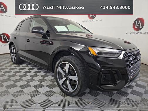 Mythos Black Metallic 2023 Audi Q5 45 S line Prestige