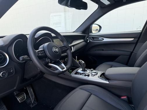 2026 Alfa Romeo Stelvio 