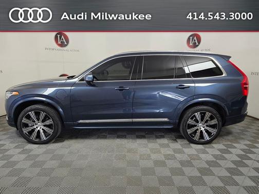 2024 Volvo XC90 Recharge Plug-In Hybrid T8 Ultimate Bright Theme 7-Seater