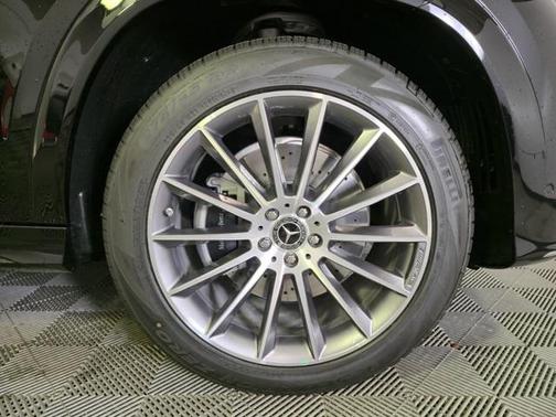 2025 Mercedes-Benz GLE 450e 4MATIC