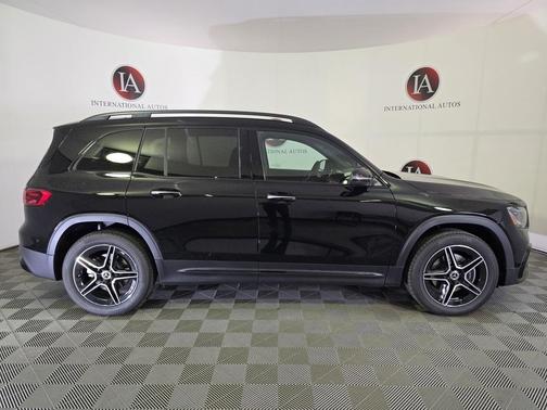 2025 Mercedes-Benz GLB 250 4MATIC