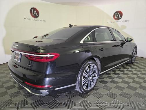 2023 Audi A8 L 55 TFSI quattro Tiptronic