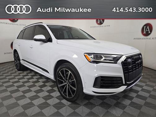 Glacier White Metallic 2023 Audi Q7 55 Premium Plus