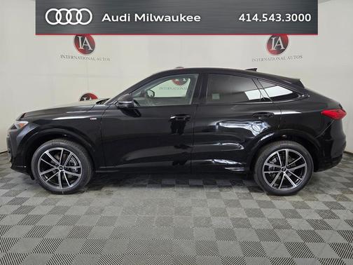 Mythos Black Metallic 2026 Audi Q5 Sportback Prestige TFSI quattro S tronic
