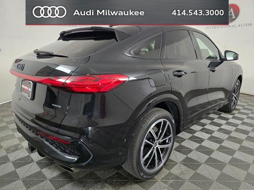 Mythos Black Metallic 2026 Audi Q5 Sportback Prestige TFSI quattro S tronic