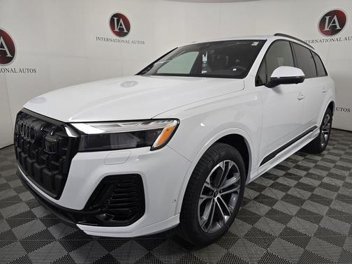 2026 Audi Q7 45 Premium Plus