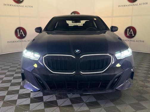 Tanzanite Blue II Metallic 2026 BMW 530 xDrive