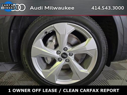 2022 Audi Q5 45 S line Premium Plus