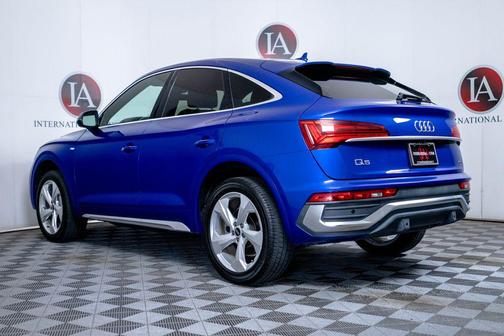 Ultra Blue Metallic 2023 Audi Q5 45 S line Premium
