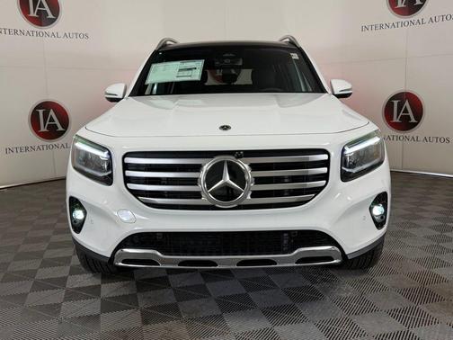 Polar White 2026 Mercedes-Benz GLB 250 4MATIC