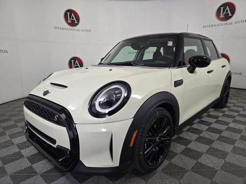2023 MINI Hardtop Cooper S