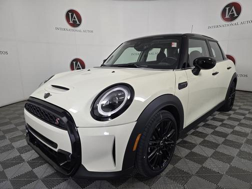 2023 MINI Hardtop Cooper S