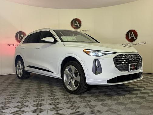 2025 Audi Q5 Premium Plus TFSI quattro S tronic