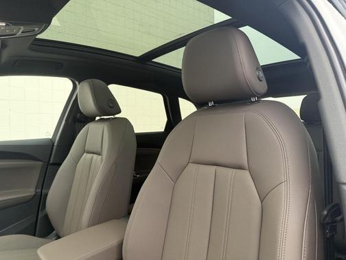 2025 Audi Q5 Premium Plus TFSI quattro S tronic