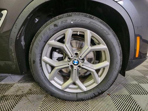 2023 BMW X4 xDrive30i