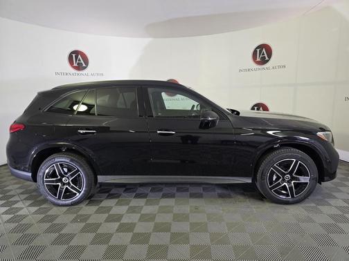 2026 Mercedes-Benz GLC 300 4MATIC