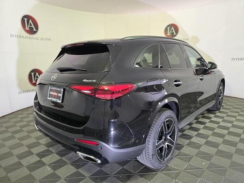 2026 Mercedes-Benz GLC 300 4MATIC