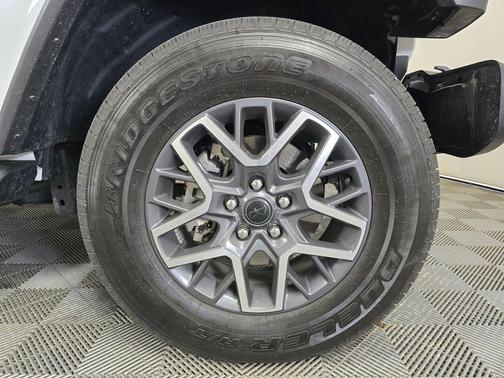 2024 Jeep Wrangler 4-Door Sahara 4x4