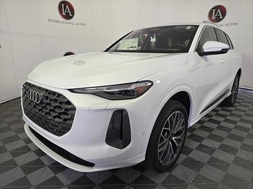 2025 Audi Q5 Premium Plus