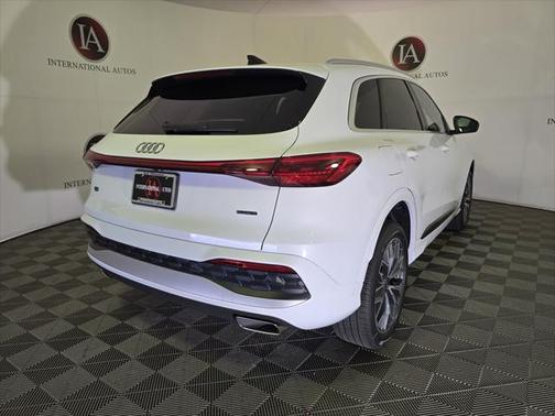 2025 Audi Q5 Premium Plus