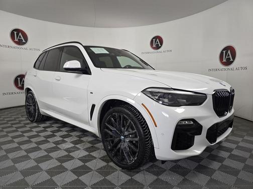 2021 BMW X5 M50i