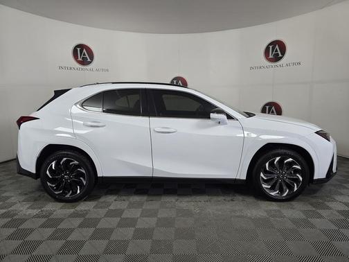 2023 Lexus UX 250h F Sport