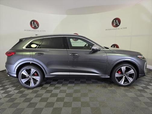 2025 Audi SQ5 3.0T Premium Plus
