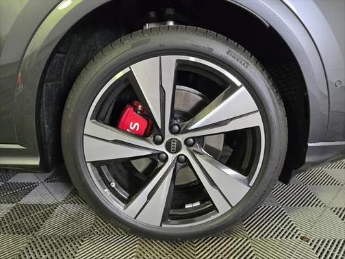 2025 Audi SQ5 3.0T Premium Plus