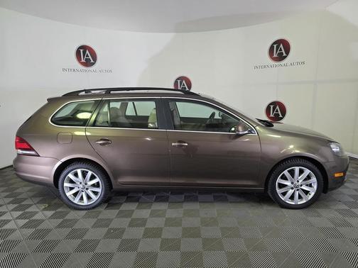 2014 Volkswagen Jetta SportWagen DSG TDI w/Sunroof & Nav