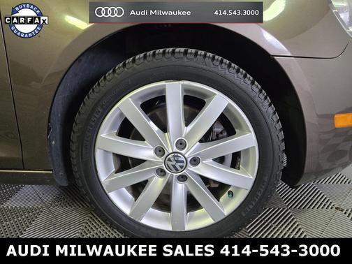 2014 Volkswagen Jetta SportWagen DSG TDI w/Sunroof & Nav