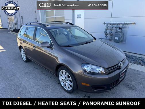 2014 Volkswagen Jetta SportWagen DSG TDI w/Sunroof & Nav