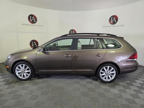 2014 Volkswagen Jetta SportWagen DSG TDI w/Sunroof & Nav