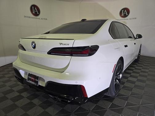 Alpine White 2025 BMW 760 xDrive
