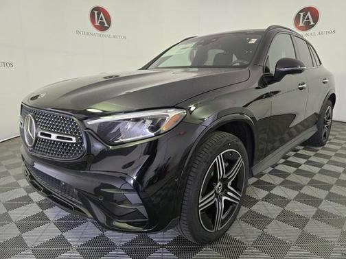 2025 Mercedes-Benz GLC 300 4MATIC