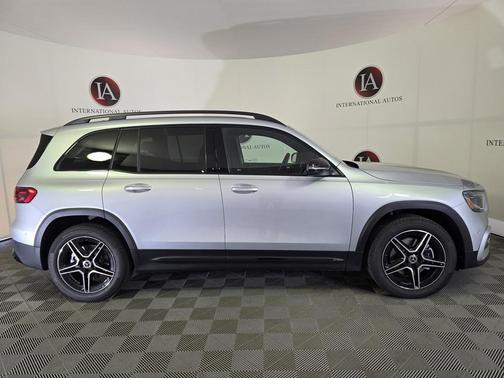 2026 Mercedes-Benz GLB 250 4MATIC