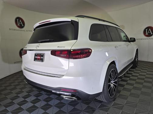 2026 Mercedes-Benz GLS 580 4MATIC