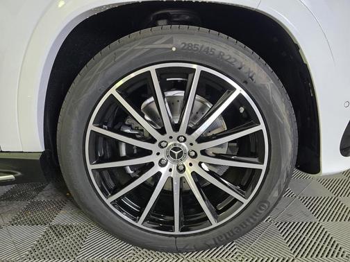 2026 Mercedes-Benz GLS 580 4MATIC